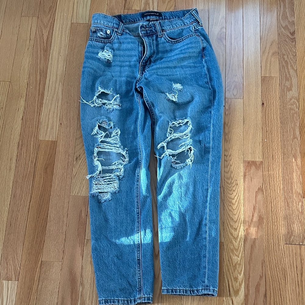 Aeropostale Blue Distressed Women Mom Jean